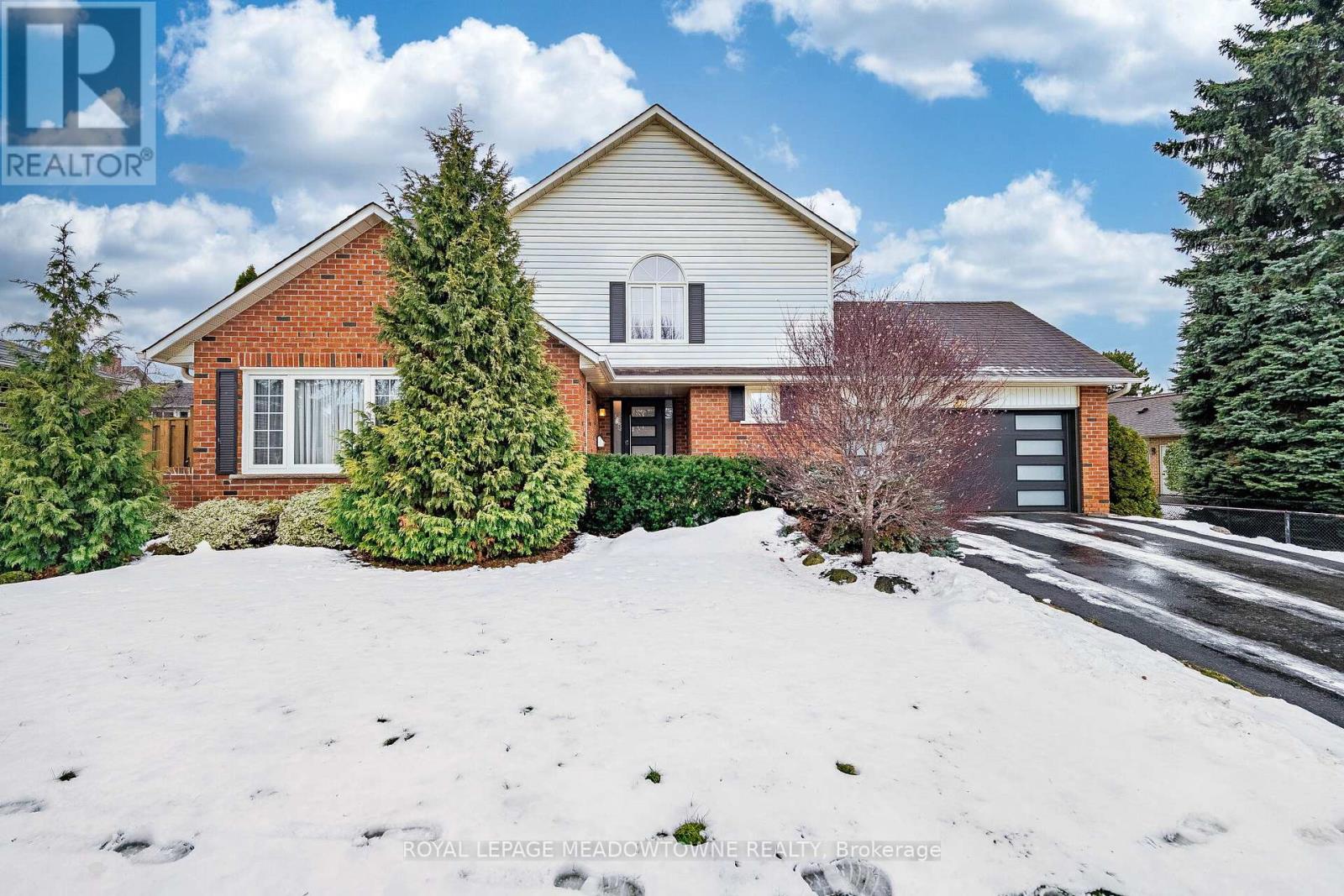 8 WADSWORTH CIRCLE, Brampton, Ontario