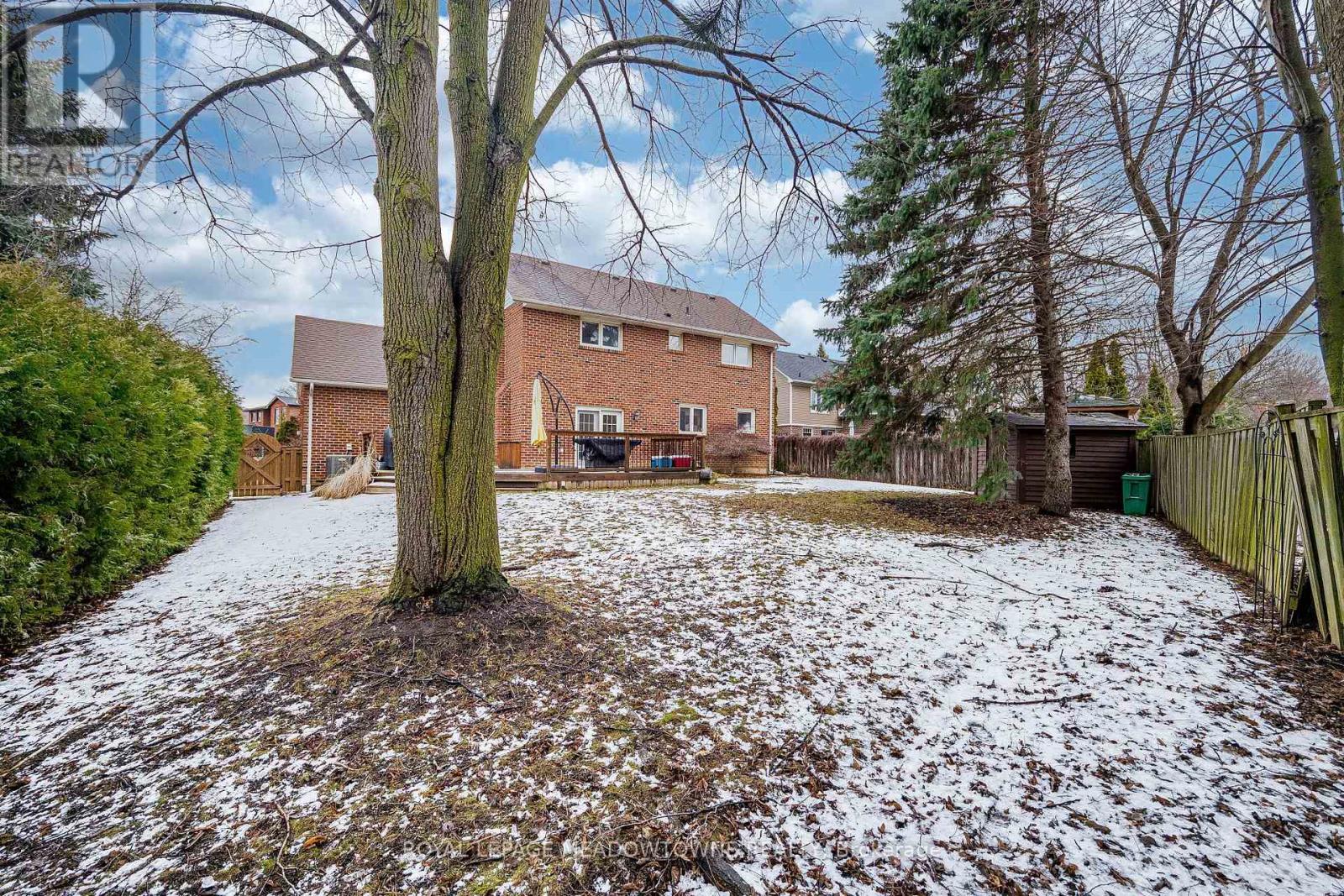 8 Wadsworth Circle, Brampton, Ontario  L6Z 1W7 - Photo 46 - W12977592