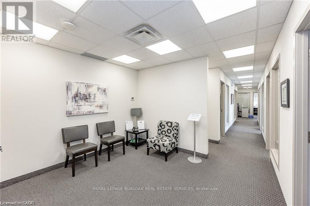 301a - 2904 South Sheridan Way, Oakville, Ontario  L6J 7L7 - Photo 3 - W12977626