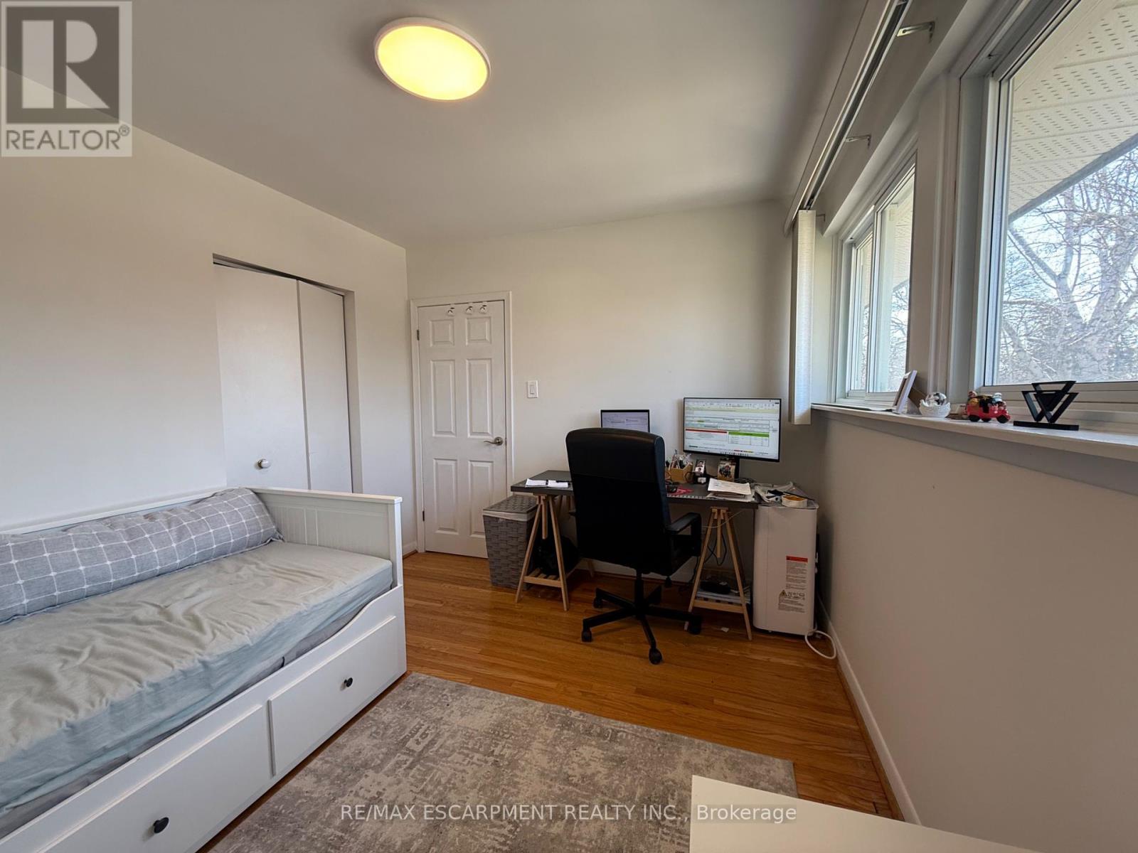 1349 Kelly Road, Mississauga, Ontario  L5J 3V1 - Photo 12 - W12977630