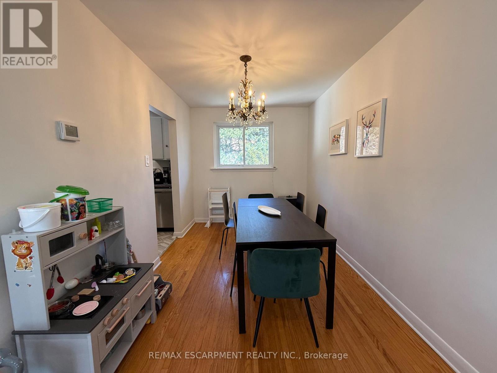 1349 Kelly Road, Mississauga, Ontario  L5J 3V1 - Photo 9 - W12977630