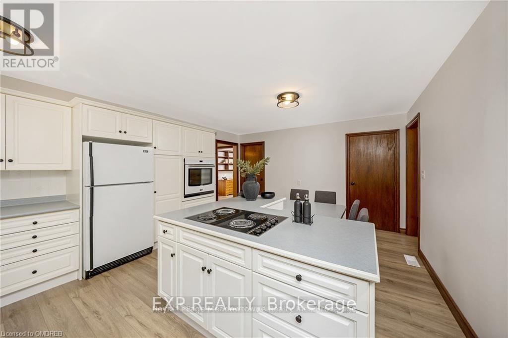 71 Bronte ( Upper Only) Street S, Milton, Ontario  L9T 1Z4 - Photo 15 - W12977650