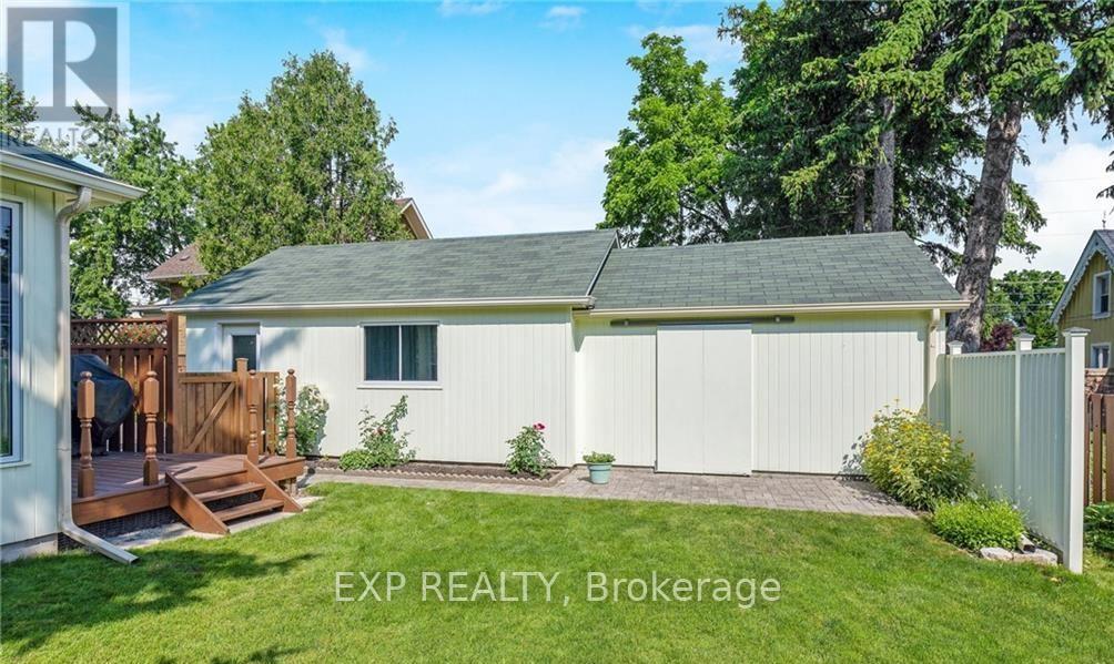 71 Bronte ( Upper Only) Street S, Milton, Ontario  L9T 1Z4 - Photo 3 - W12977650