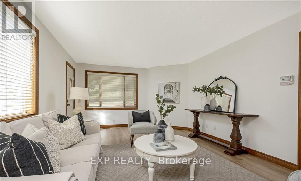 71 Bronte ( Upper Only) Street S, Milton, Ontario  L9T 1Z4 - Photo 7 - W12977650