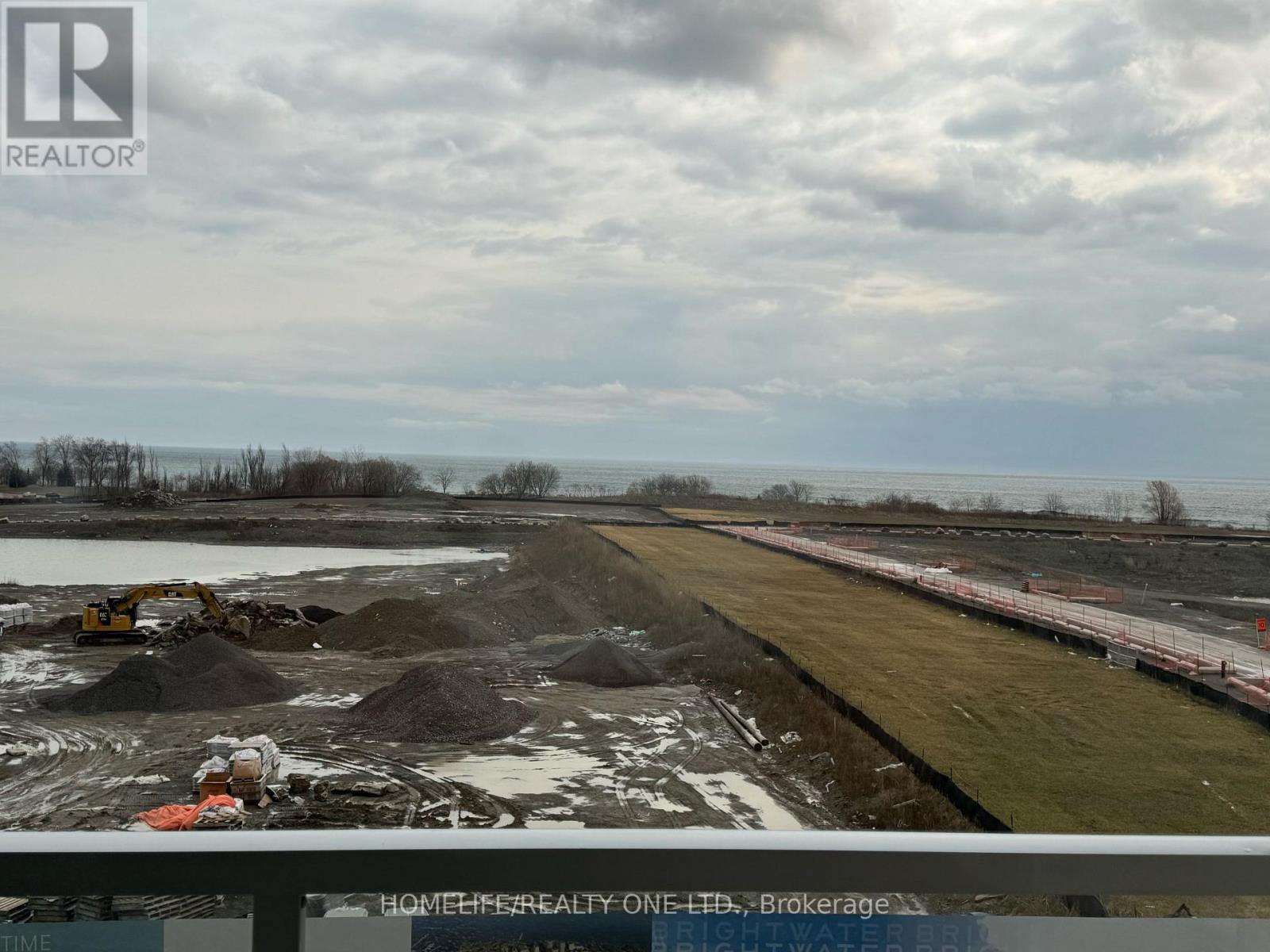 421 - 220 Missinnihe Way, Mississauga, Ontario  L5H 0A9 - Photo 6 - W12977652