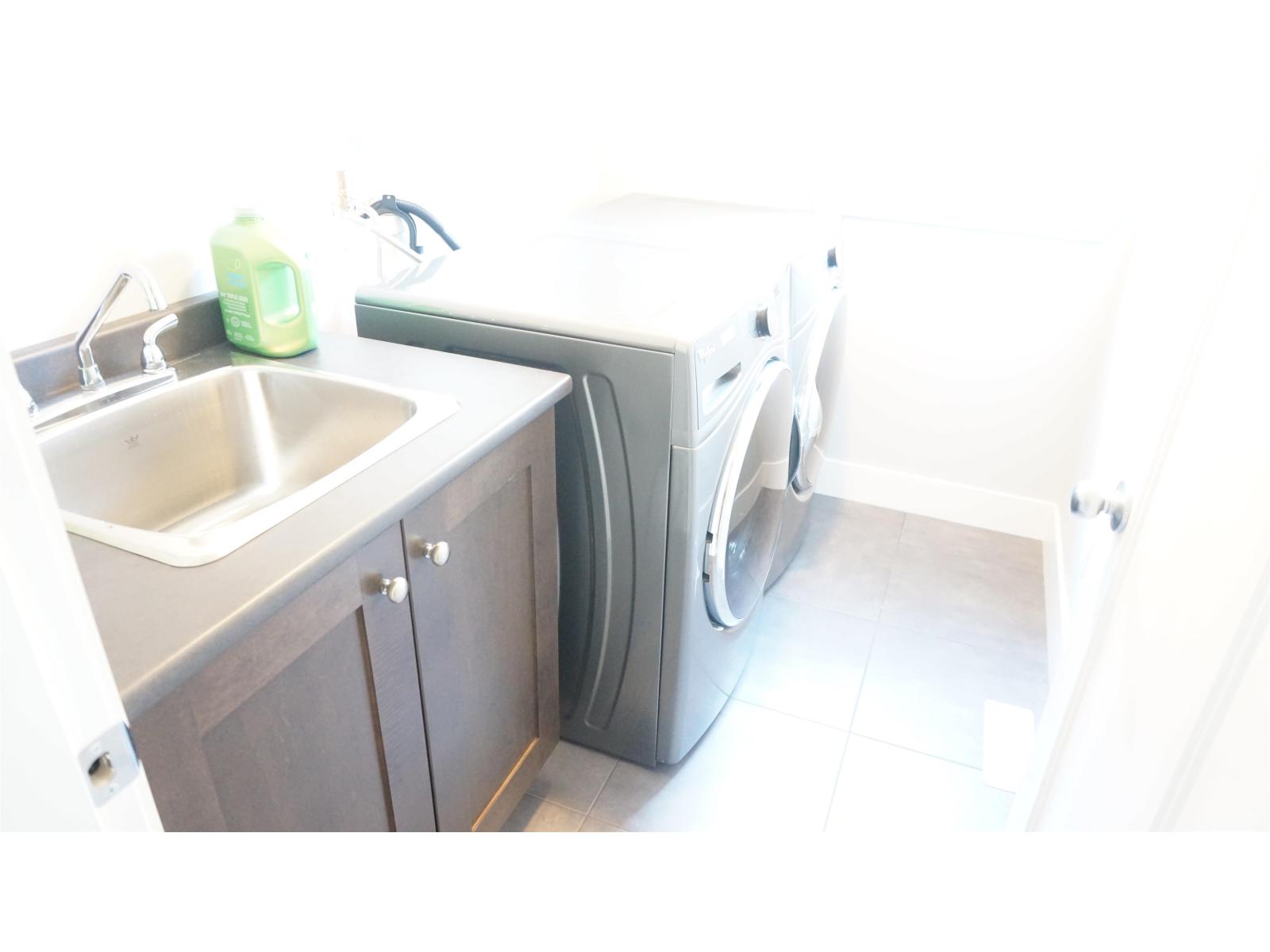 16988 77a Avenue, Surrey, British Columbia  V4N 6L2 - Photo 6 - R3108170