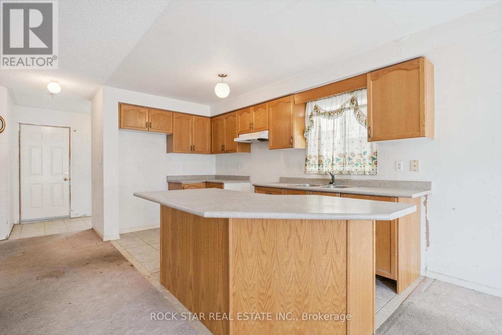 7334 Lowville Heights, Mississauga, Ontario  L5N 8L4 - Photo 7 - W12977700