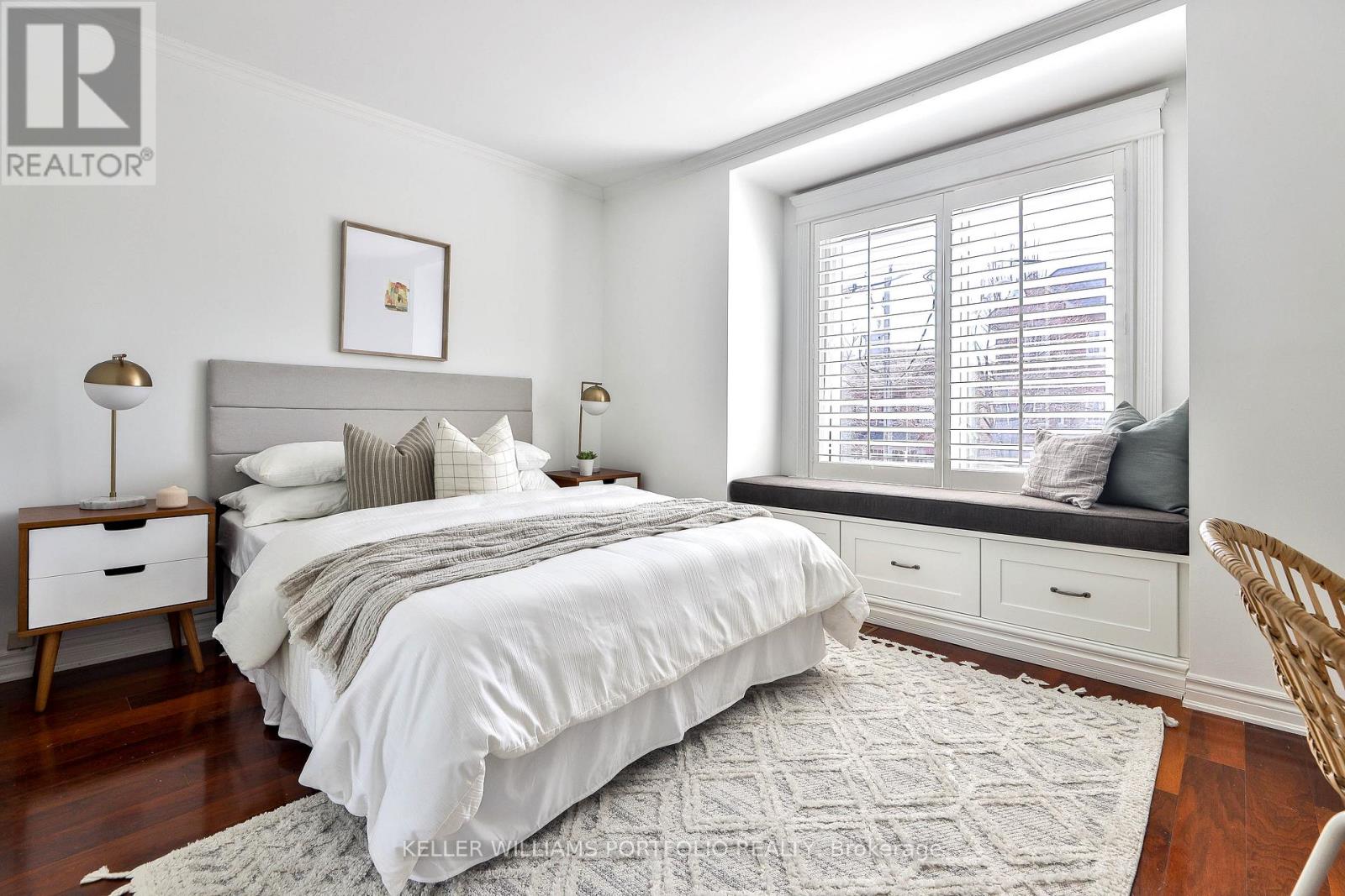 38 Rutland Street, Toronto, Ontario  M6N 1G1 - Photo 11 - W12977706