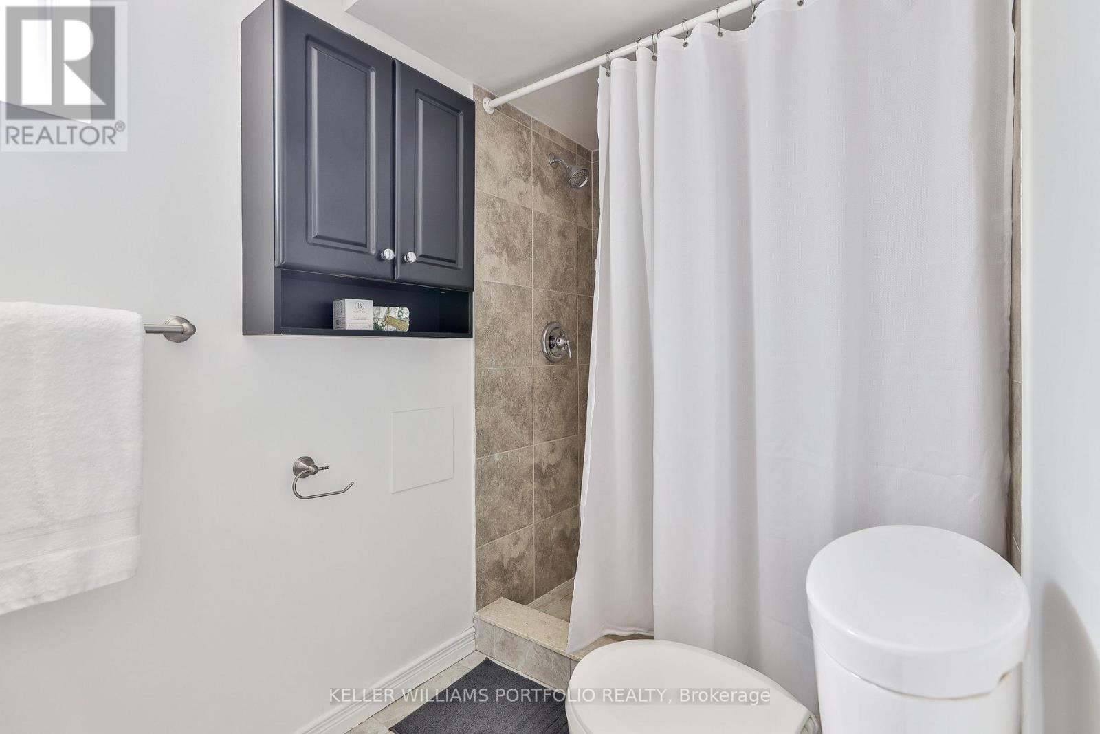 38 Rutland Street, Toronto, Ontario  M6N 1G1 - Photo 25 - W12977706