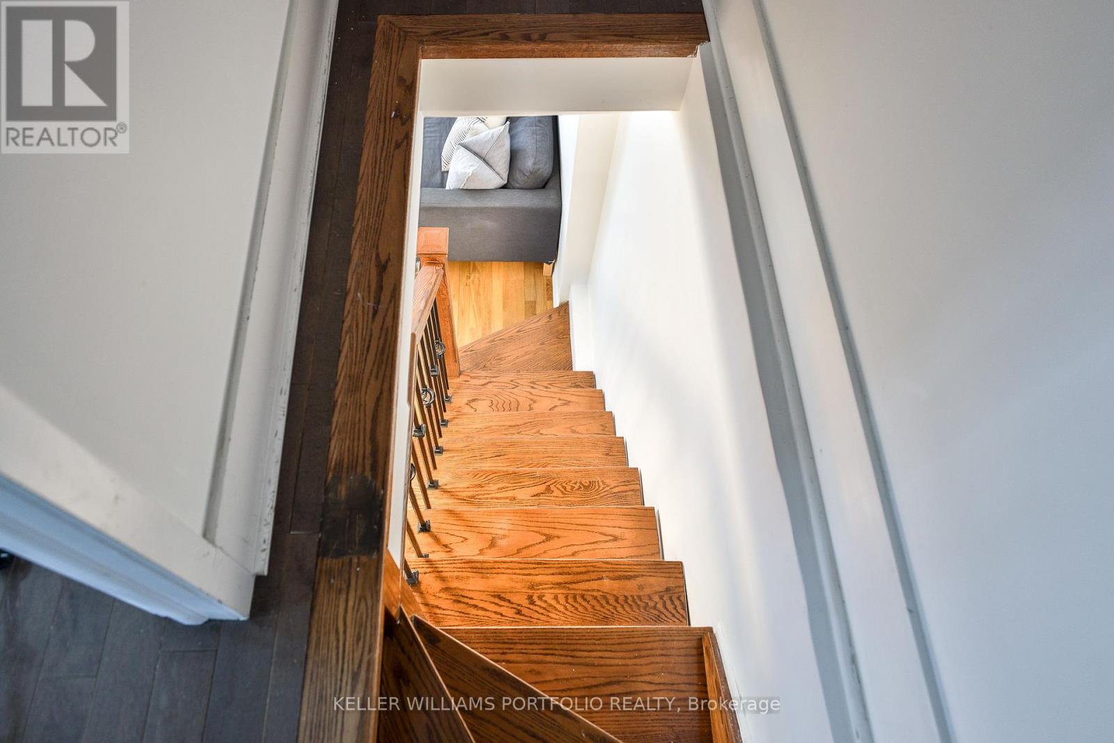 38 Rutland Street, Toronto, Ontario  M6N 1G1 - Photo 27 - W12977706