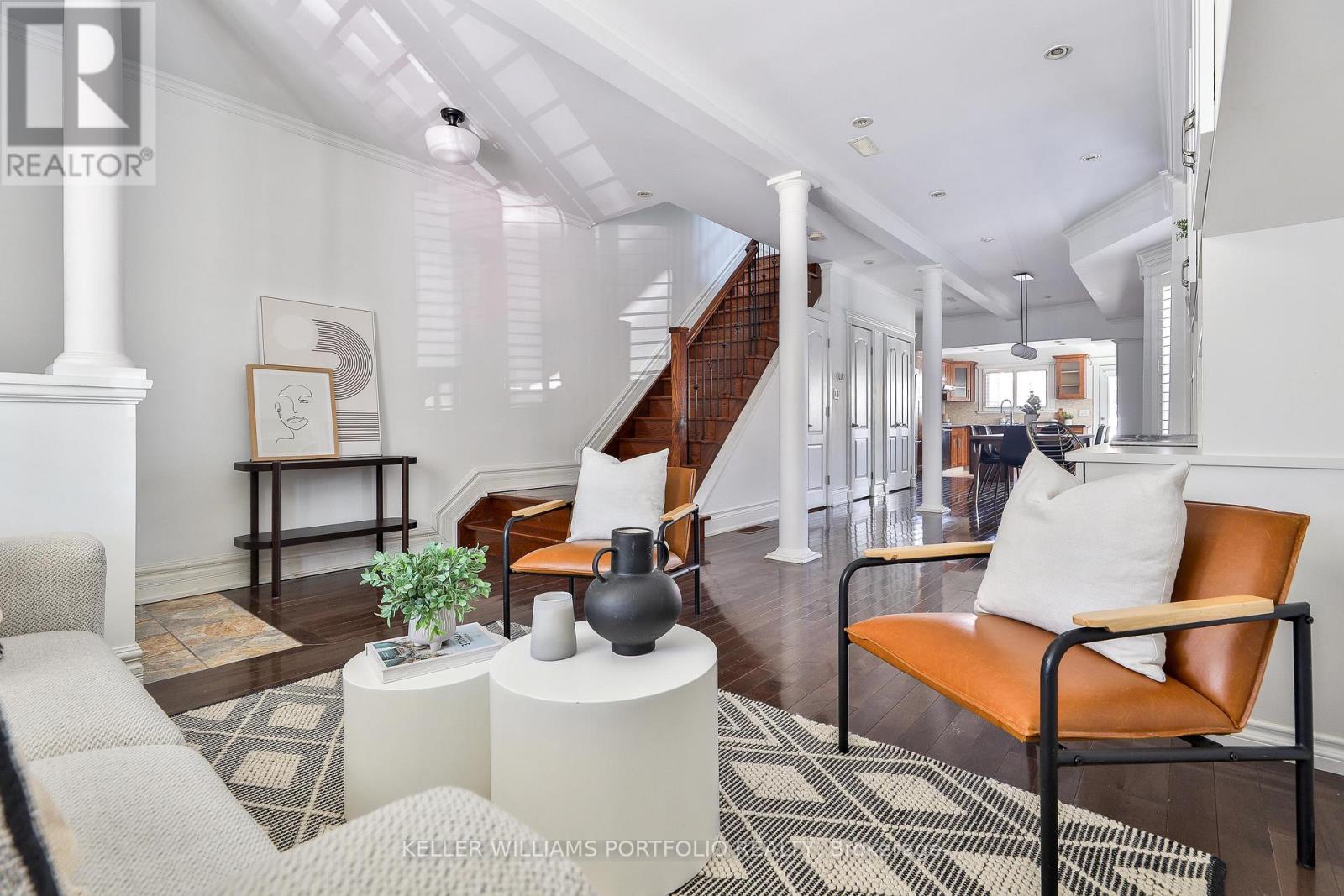 38 Rutland Street, Toronto, Ontario  M6N 1G1 - Photo 5 - W12977706