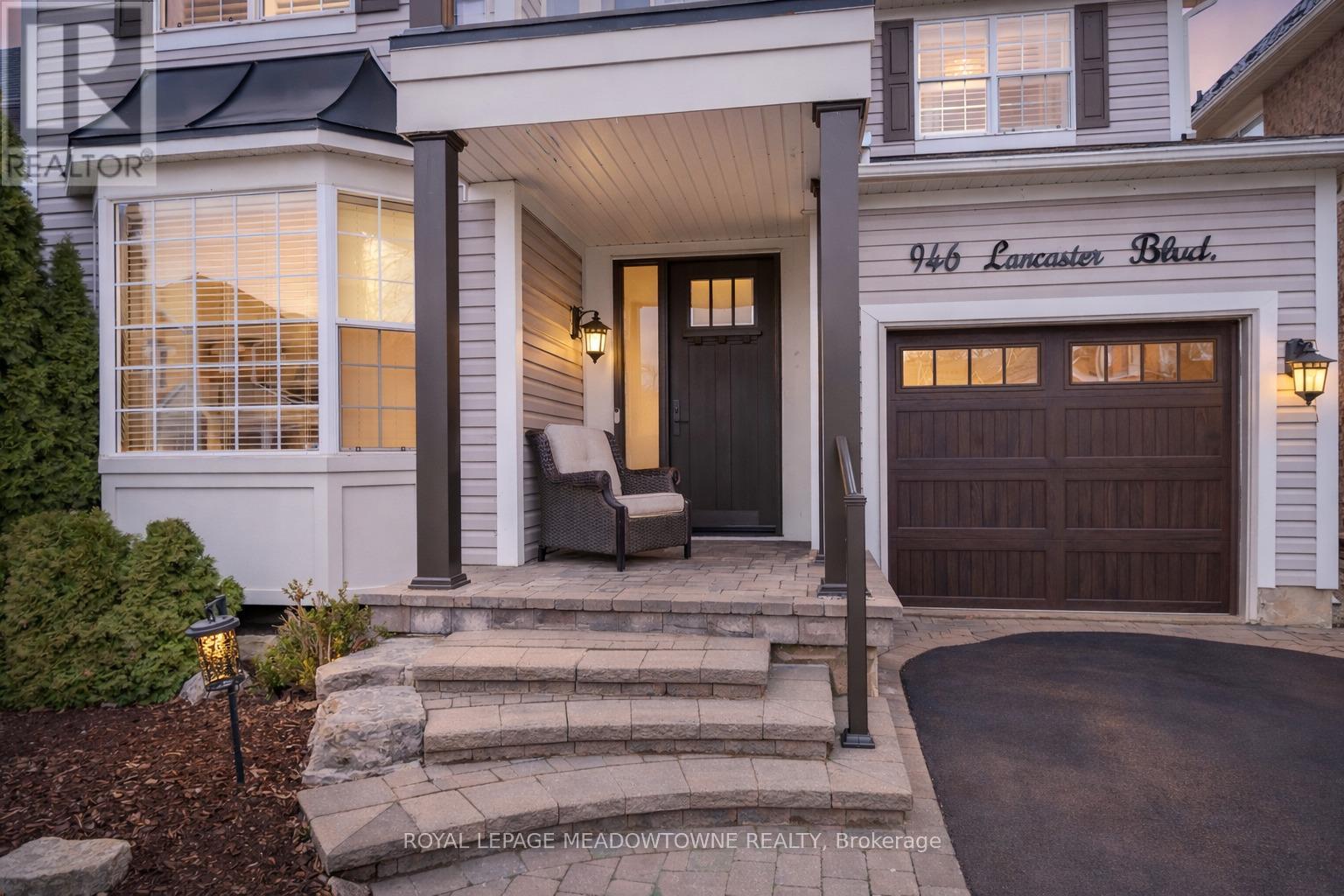 946 Lancaster Boulevard, Milton, Ontario  L9T 6A2 - Photo 3 - W12977726