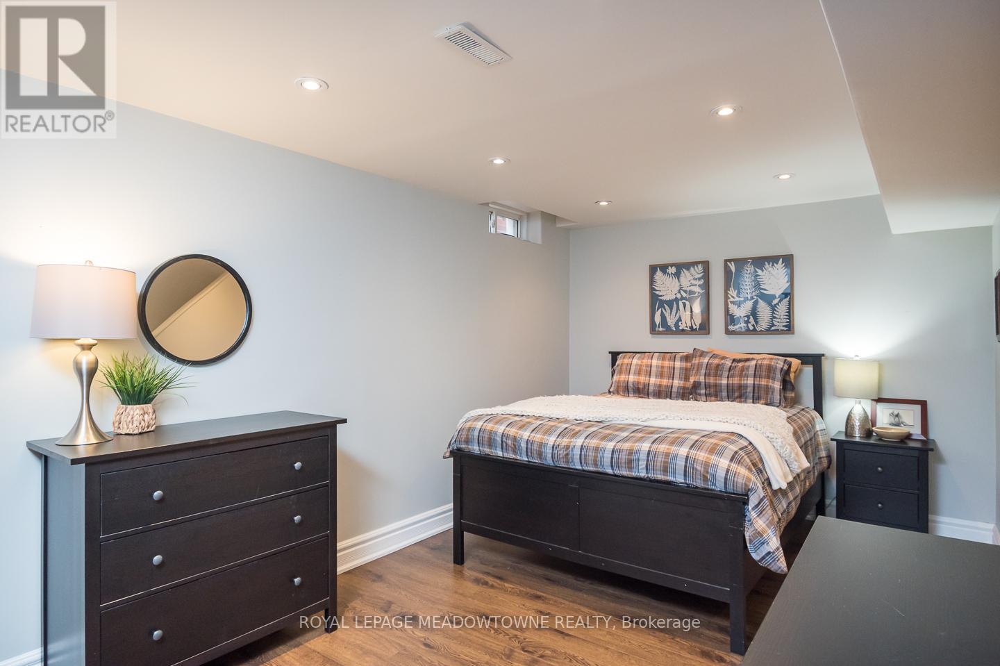 946 Lancaster Boulevard, Milton, Ontario  L9T 6A2 - Photo 37 - W12977726