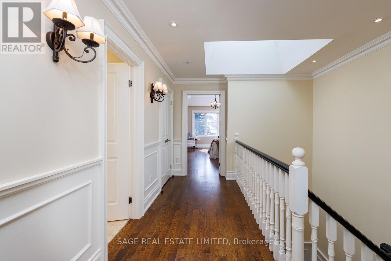 19 Carmichael Avenue, Toronto, Ontario  M5M 2W5 - Photo 27 - C12919920