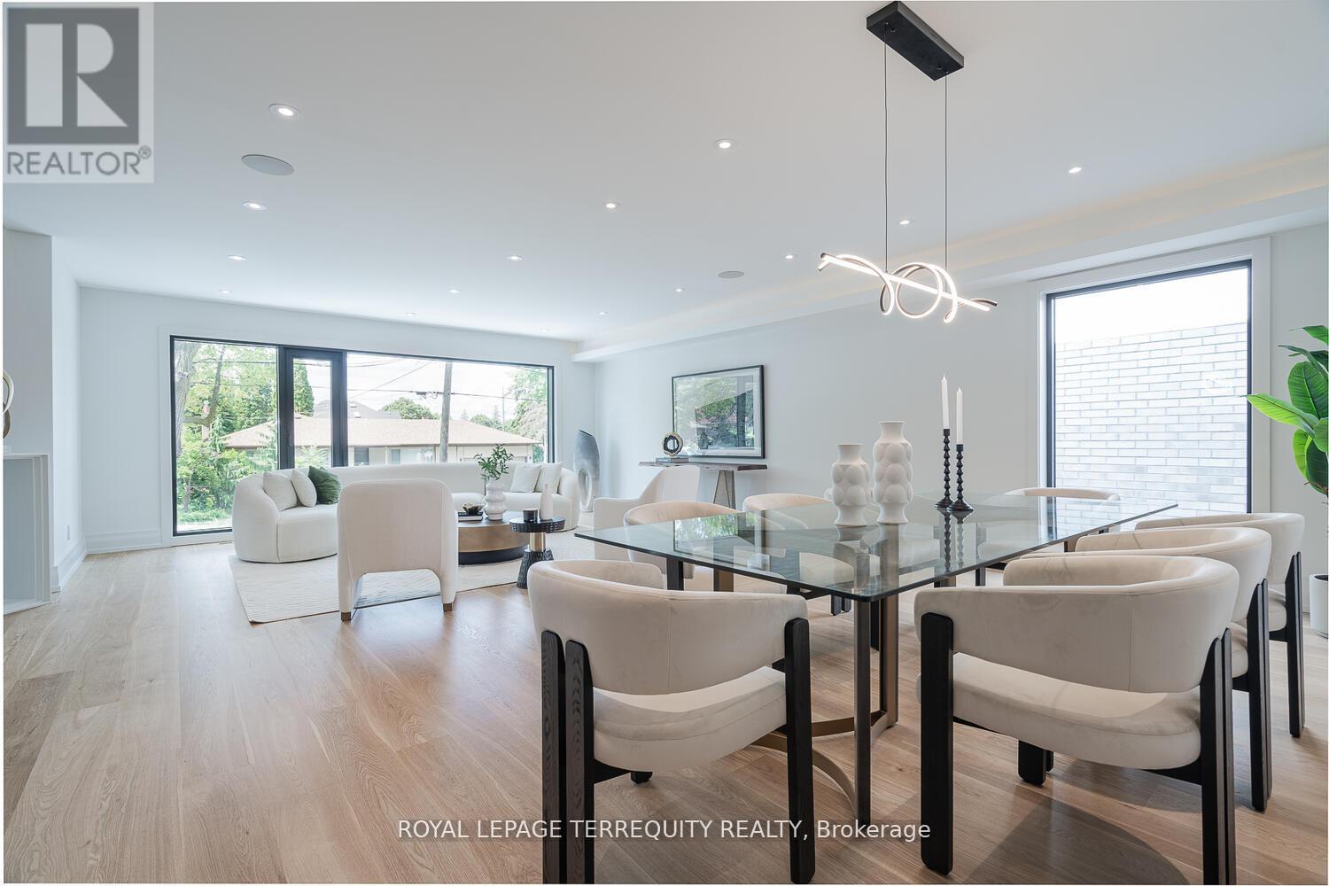 207 Newton Drive, Toronto, Ontario  M2M 2P2 - Photo 9 - C12975226