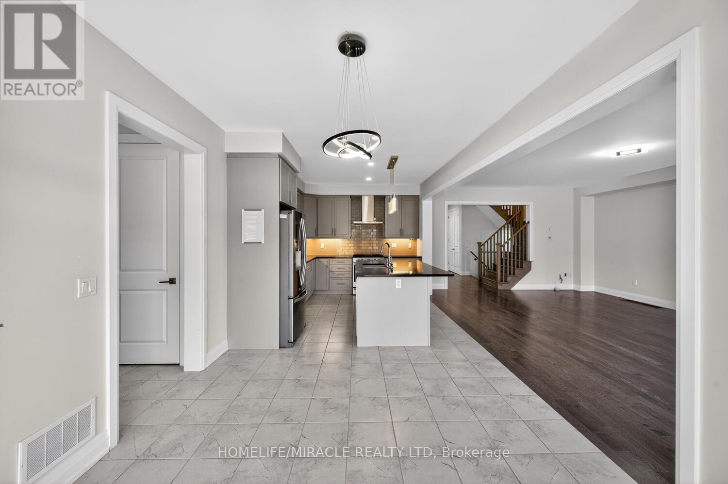 1032 Edinburgh Drive, Woodstock, Ontario  N4T 0M5 - Photo 19 - X12977416