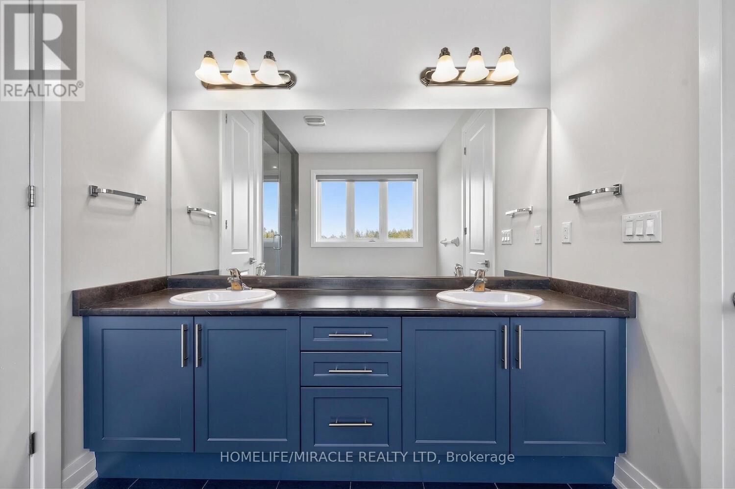 1032 Edinburgh Drive, Woodstock, Ontario  N4T 0M5 - Photo 32 - X12977416