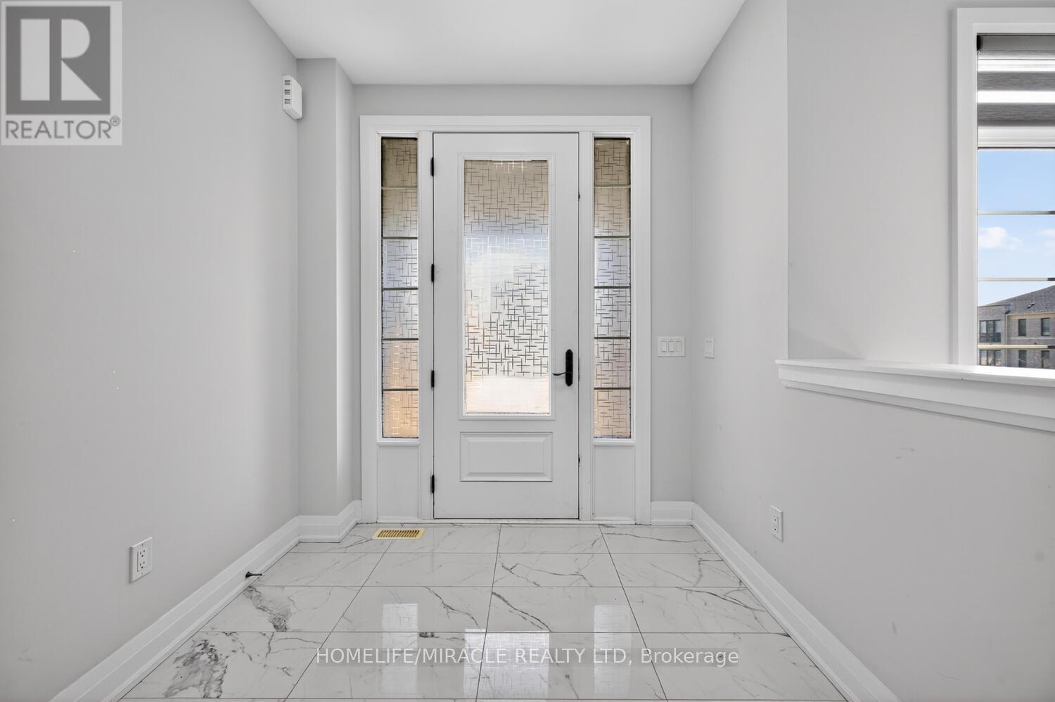 1032 Edinburgh Drive, Woodstock, Ontario  N4T 0M5 - Photo 5 - X12977416