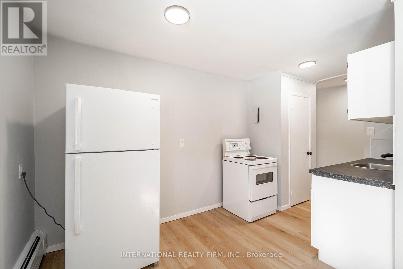 77 East Street E, St. Thomas, Ontario  N5P 2R4 - Photo 6 - X12977446