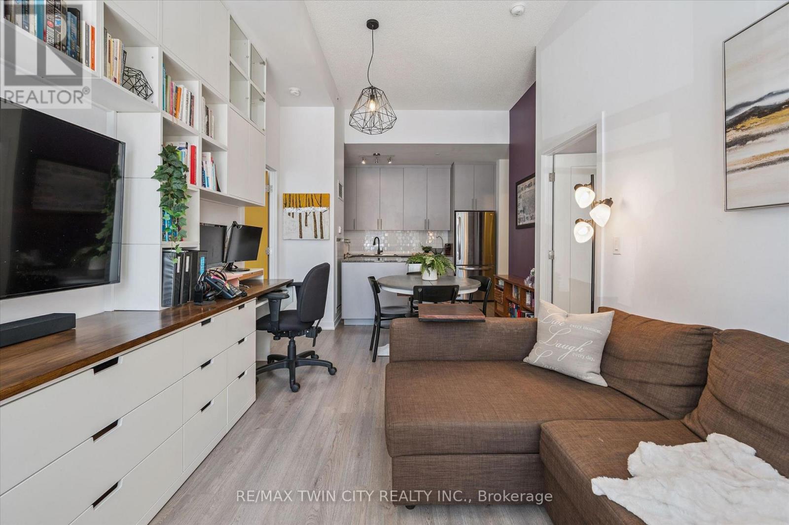 103 - 85 Duke Street W, Kitchener, Ontario  N2H 0B7 - Photo 11 - X12977496