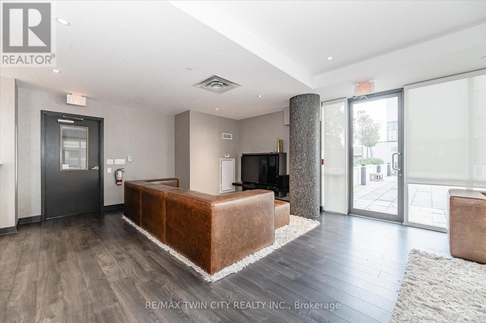 103 - 85 Duke Street W, Kitchener, Ontario  N2H 0B7 - Photo 25 - X12977496