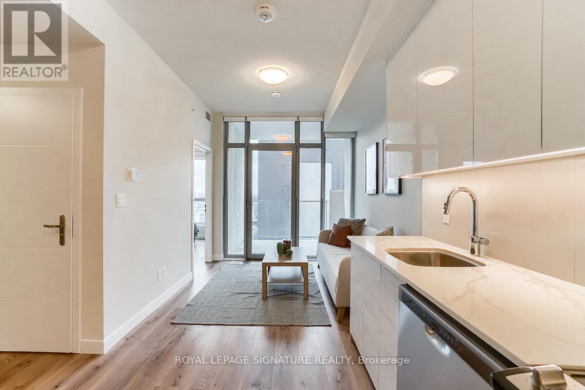 811 - 60 Frederick Street, Kitchener, Ontario  N2H 0C7 - Photo 12 - X12977534