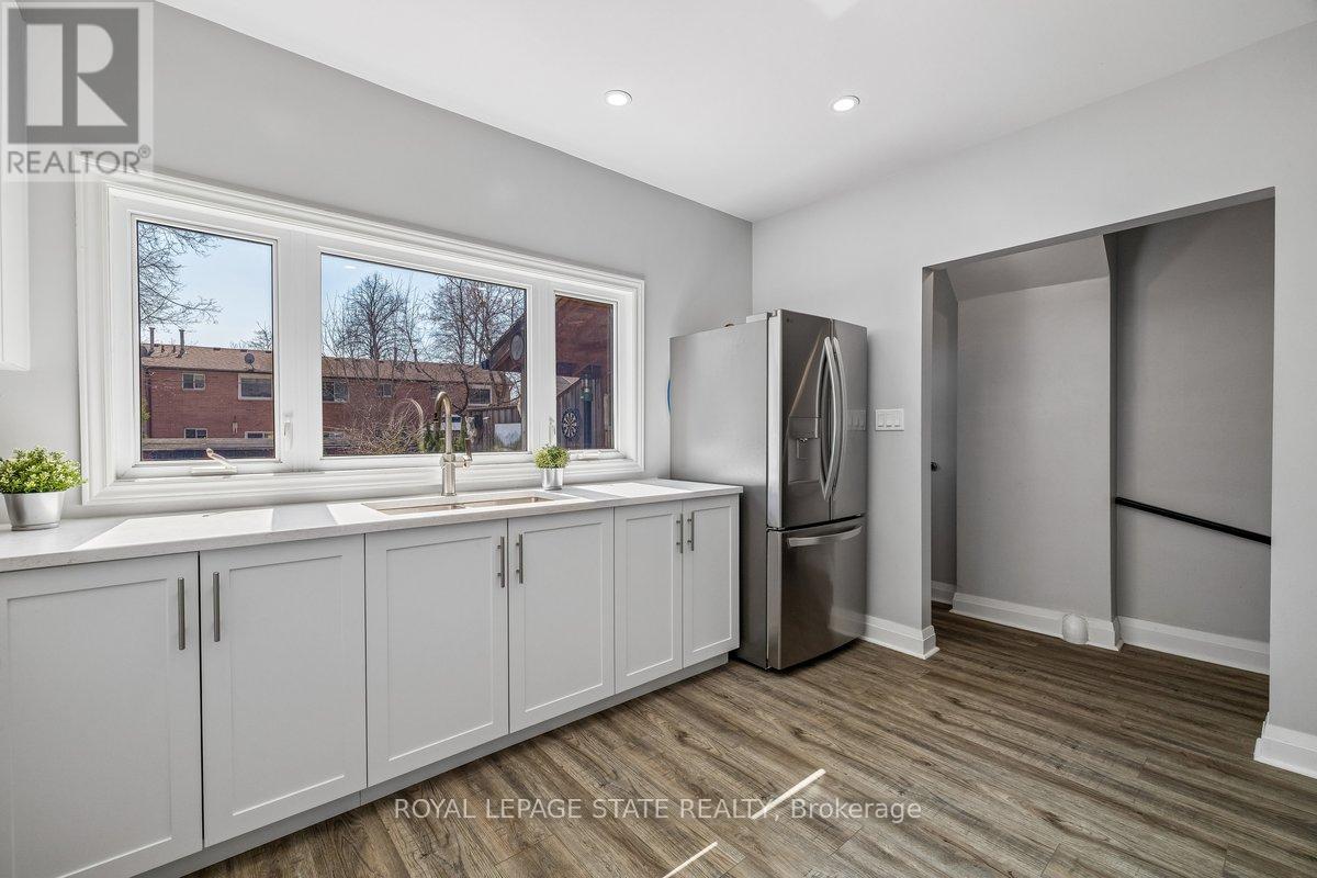 56 James Street, Hamilton, Ontario  L9H 2J7 - Photo 11 - X12977538