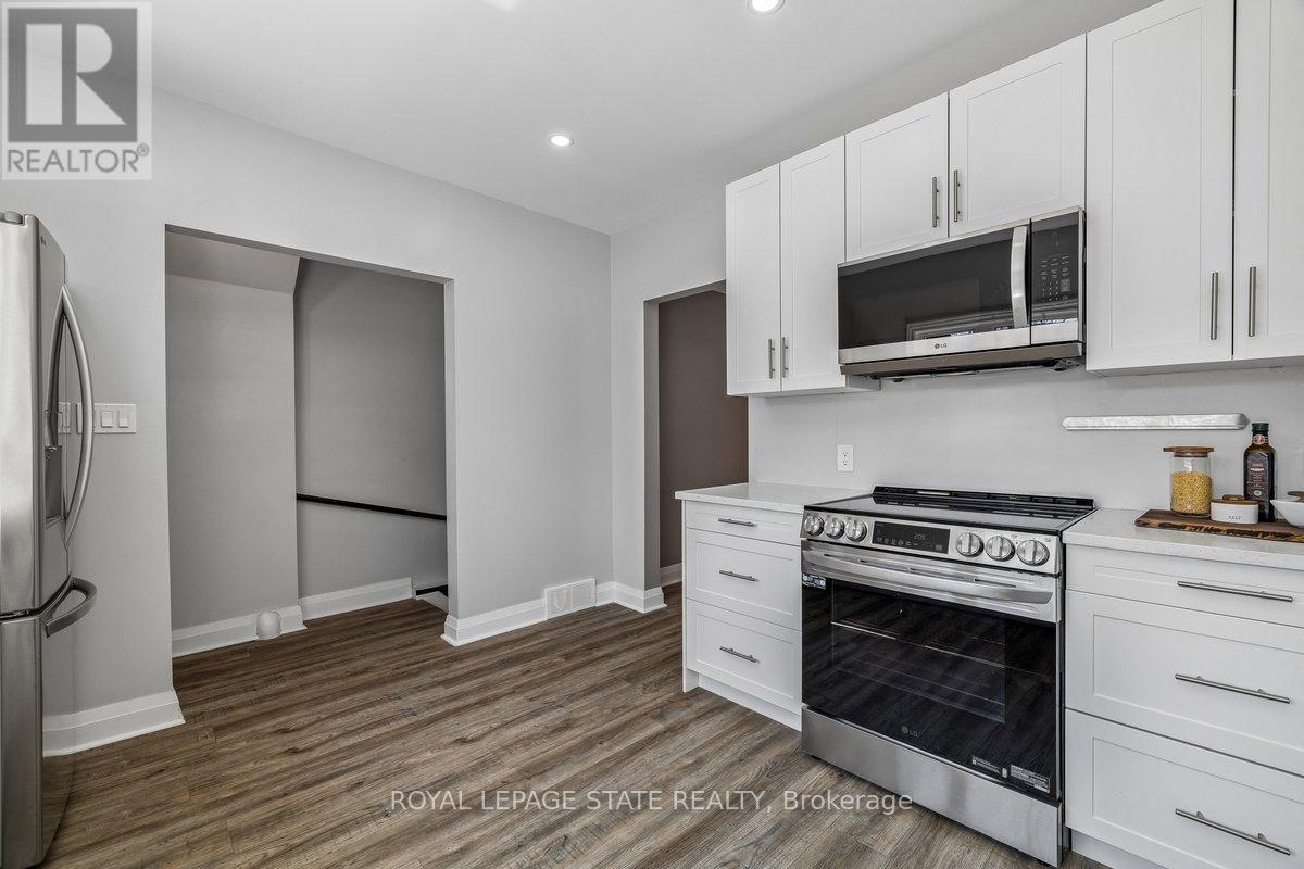 56 James Street, Hamilton, Ontario  L9H 2J7 - Photo 12 - X12977538