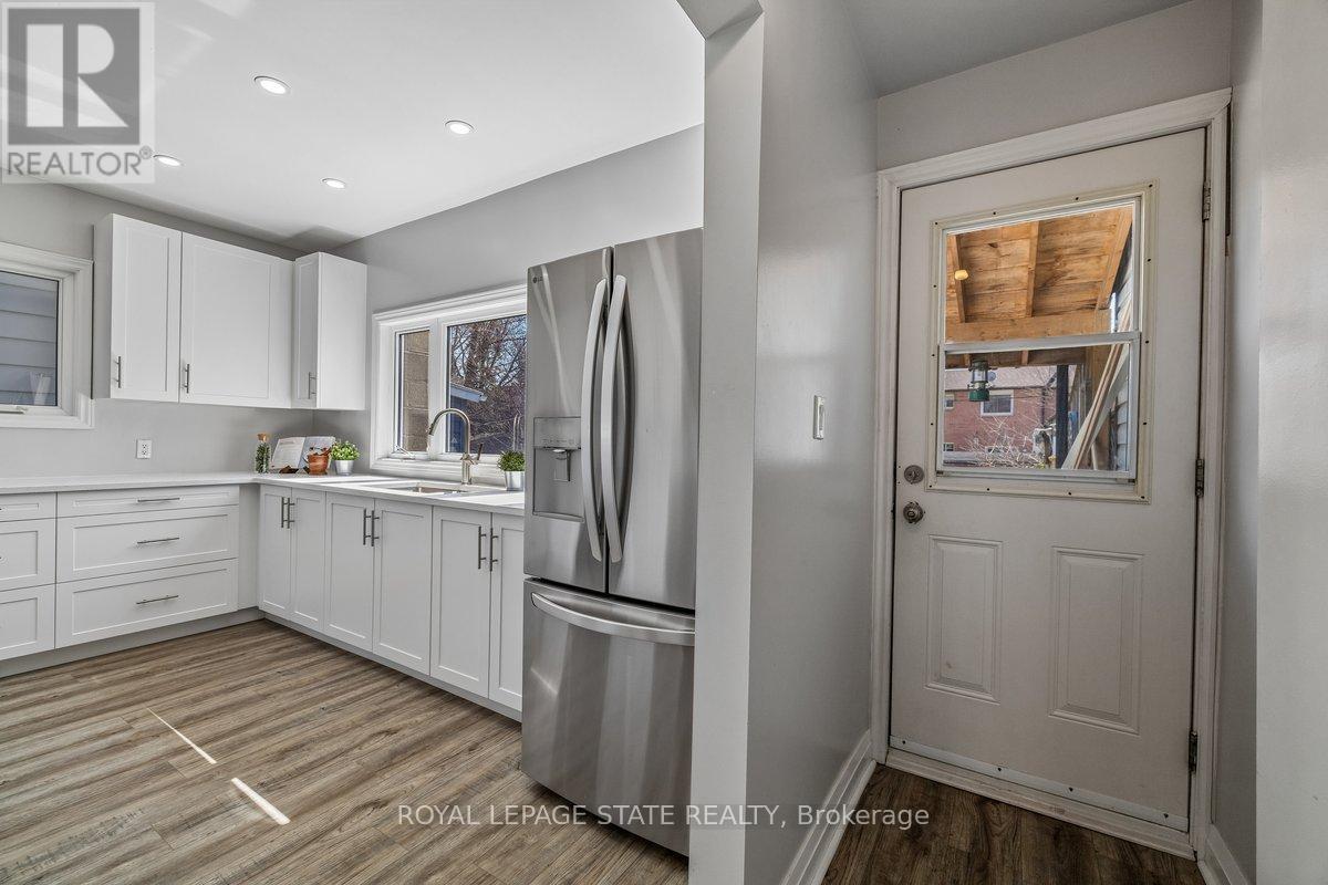 56 James Street, Hamilton, Ontario  L9H 2J7 - Photo 13 - X12977538