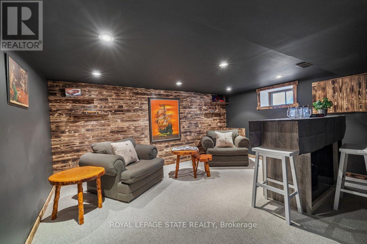 56 James Street, Hamilton, Ontario  L9H 2J7 - Photo 22 - X12977538