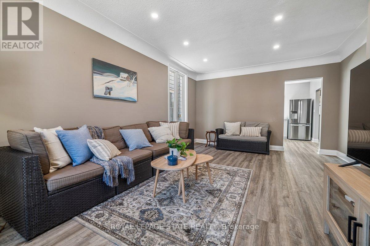 56 James Street, Hamilton, Ontario  L9H 2J7 - Photo 7 - X12977538