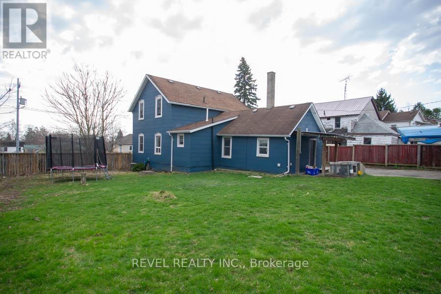 47 Simcoe Street, Brant, Ontario  N0E 1R0 - Photo 27 - X12977594