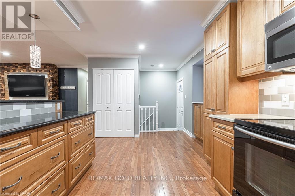 82 Saddy Avenue, London East, Ontario  N5V 4E4 - Photo 5 - X12977600