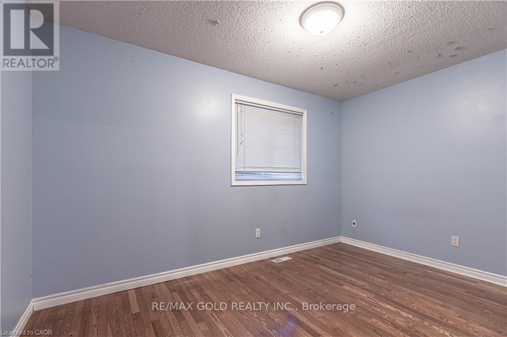 82 Saddy Avenue, London East, Ontario  N5V 4E4 - Photo 8 - X12977600