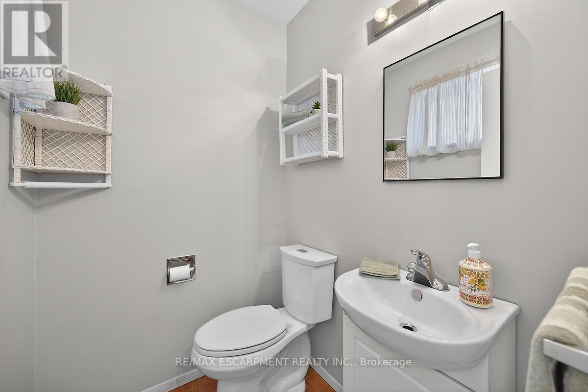 9 Mellenby Street, Hamilton, Ontario  L8J 1E6 - Photo 19 - X12977608