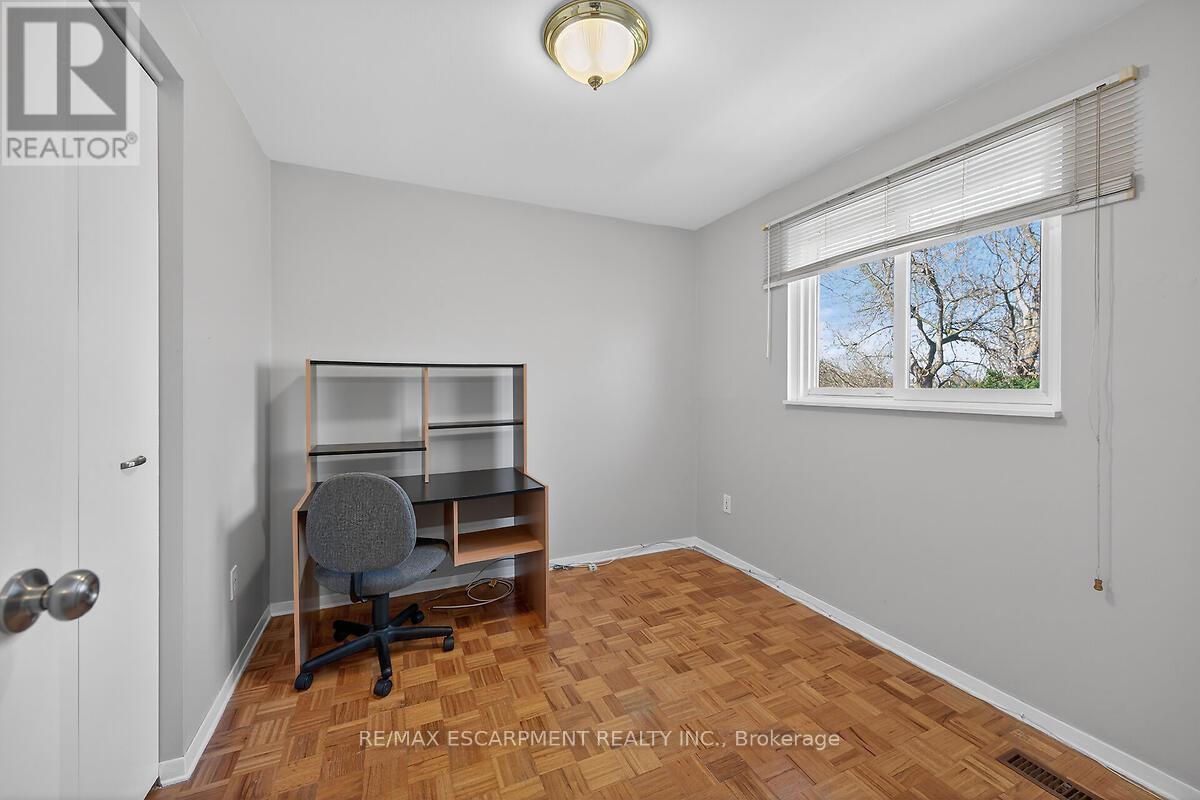 9 Mellenby Street, Hamilton, Ontario  L8J 1E6 - Photo 23 - X12977608