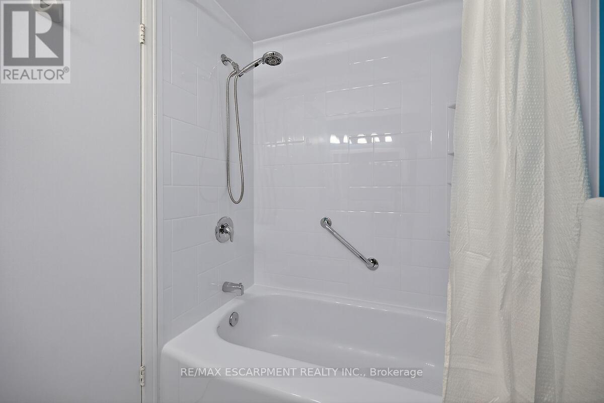 9 Mellenby Street, Hamilton, Ontario  L8J 1E6 - Photo 25 - X12977608