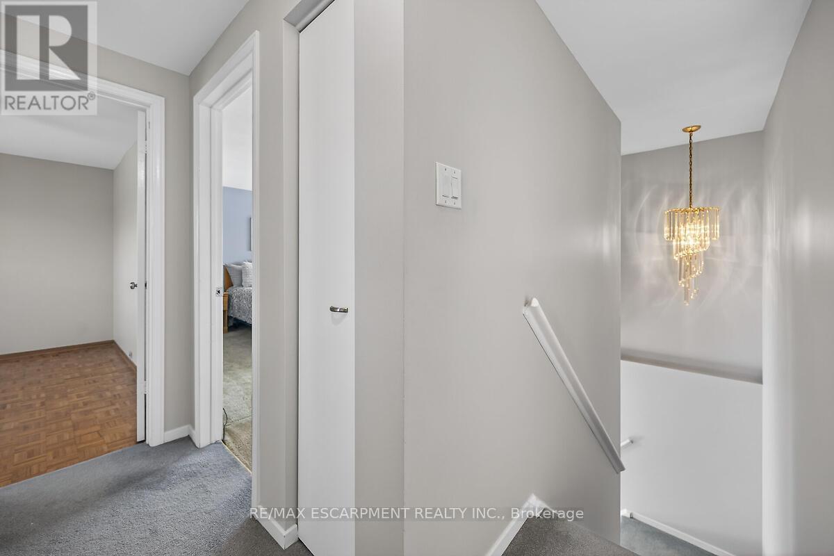 9 Mellenby Street, Hamilton, Ontario  L8J 1E6 - Photo 26 - X12977608