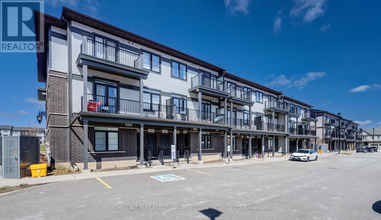 156 Wheat Lane, Kitchener, Ontario  N2R 0R4 - Photo 1 - X12977640