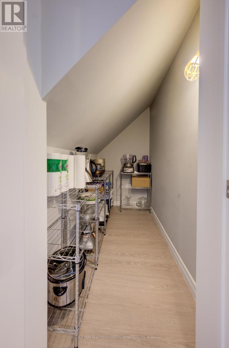 156 Wheat Lane, Kitchener, Ontario  N2R 0R4 - Photo 24 - X12977640