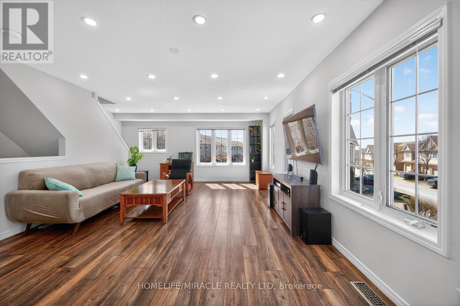 52 - 355 Fisher Mills Road, Cambridge, Ontario  N3C 4N5 - Photo 11 - X12977656