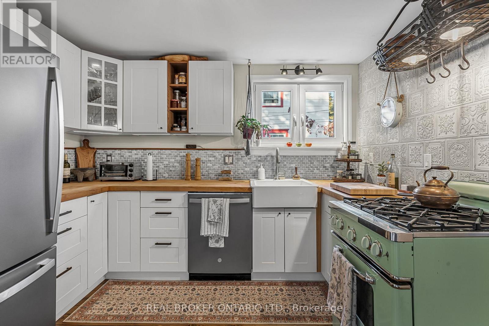 24 Robinson Street S, Grimsby, Ontario  L3M 3C4 - Photo 12 - X12977698