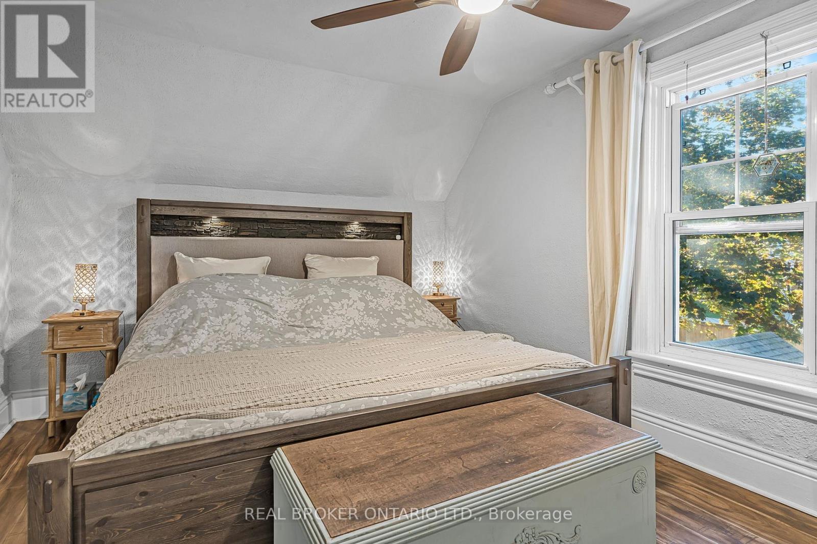 24 Robinson Street S, Grimsby, Ontario  L3M 3C4 - Photo 27 - X12977698