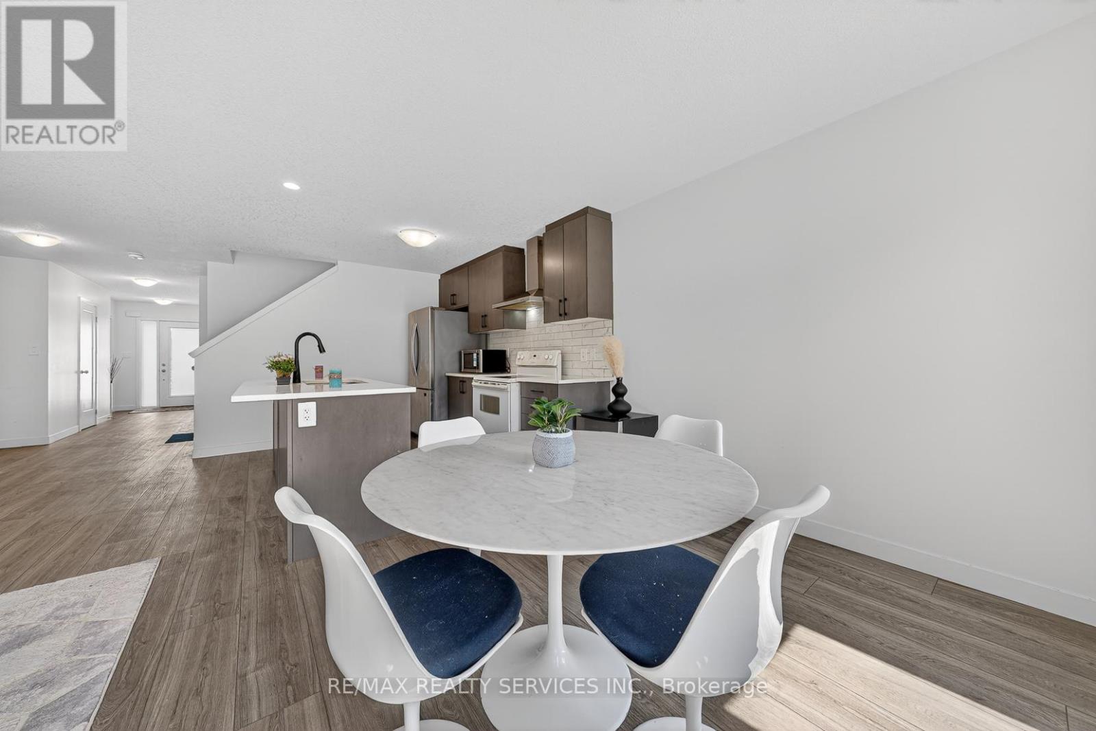 95 Queensbrook Crescent, Cambridge, Ontario  N1S 0E4 - Photo 16 - X12977718