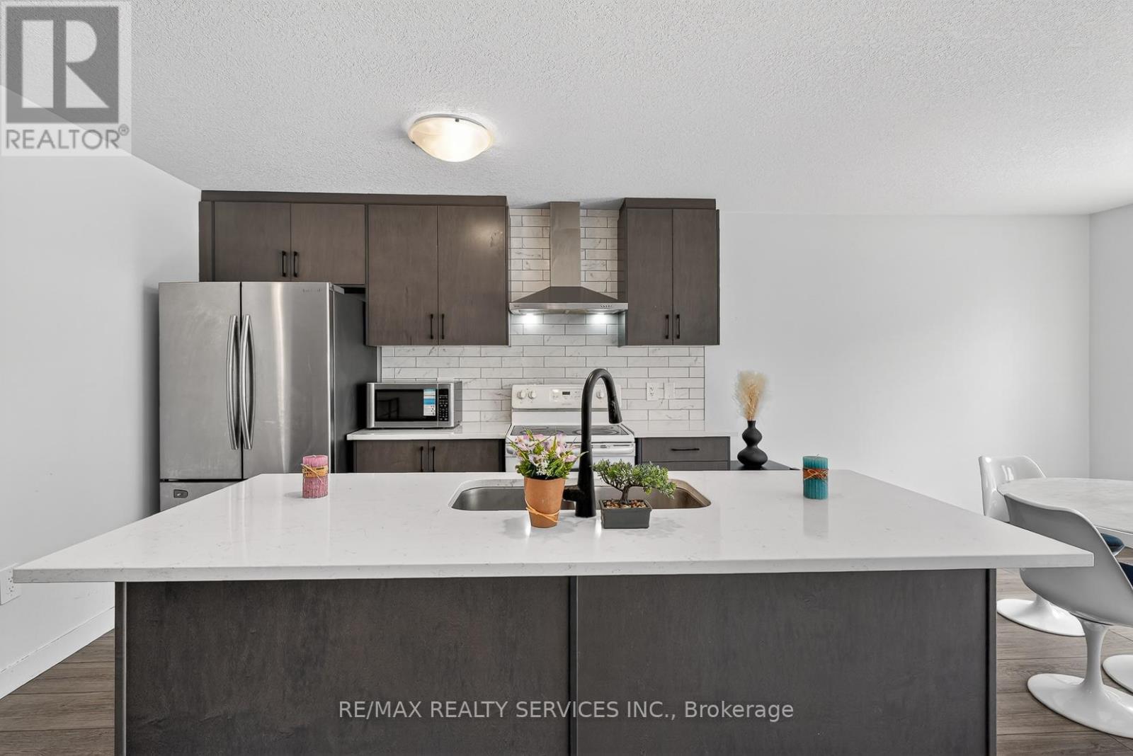 95 Queensbrook Crescent, Cambridge, Ontario  N1S 0E4 - Photo 20 - X12977718