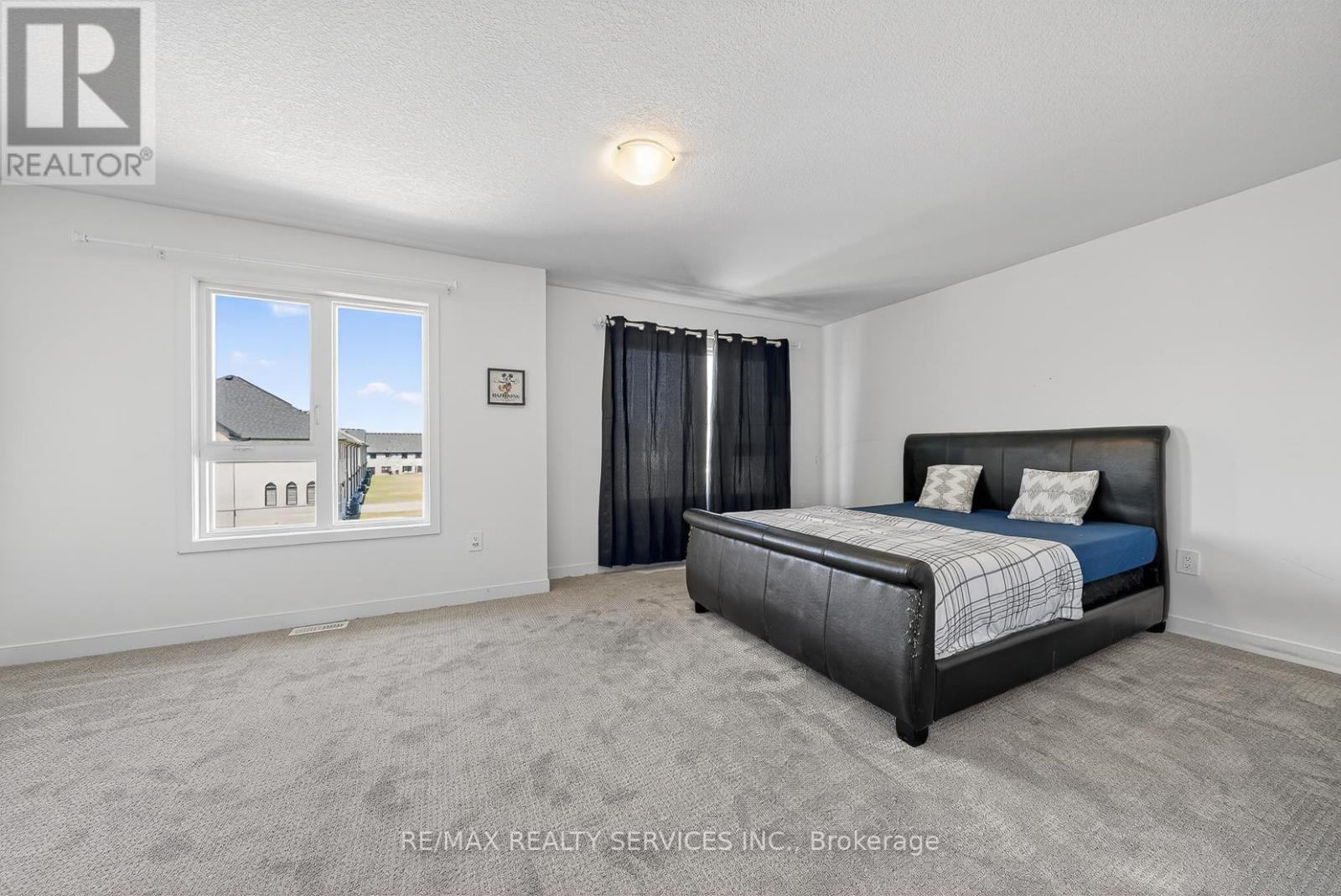 95 Queensbrook Crescent, Cambridge, Ontario  N1S 0E4 - Photo 34 - X12977718