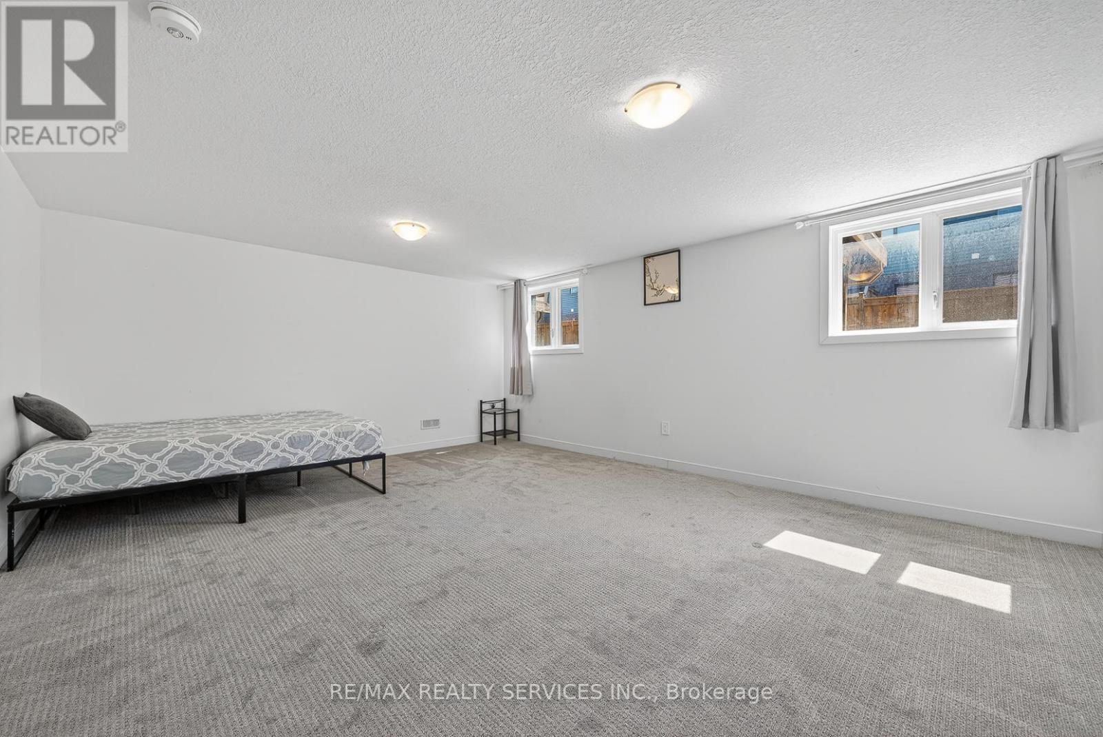 95 Queensbrook Crescent, Cambridge, Ontario  N1S 0E4 - Photo 44 - X12977718