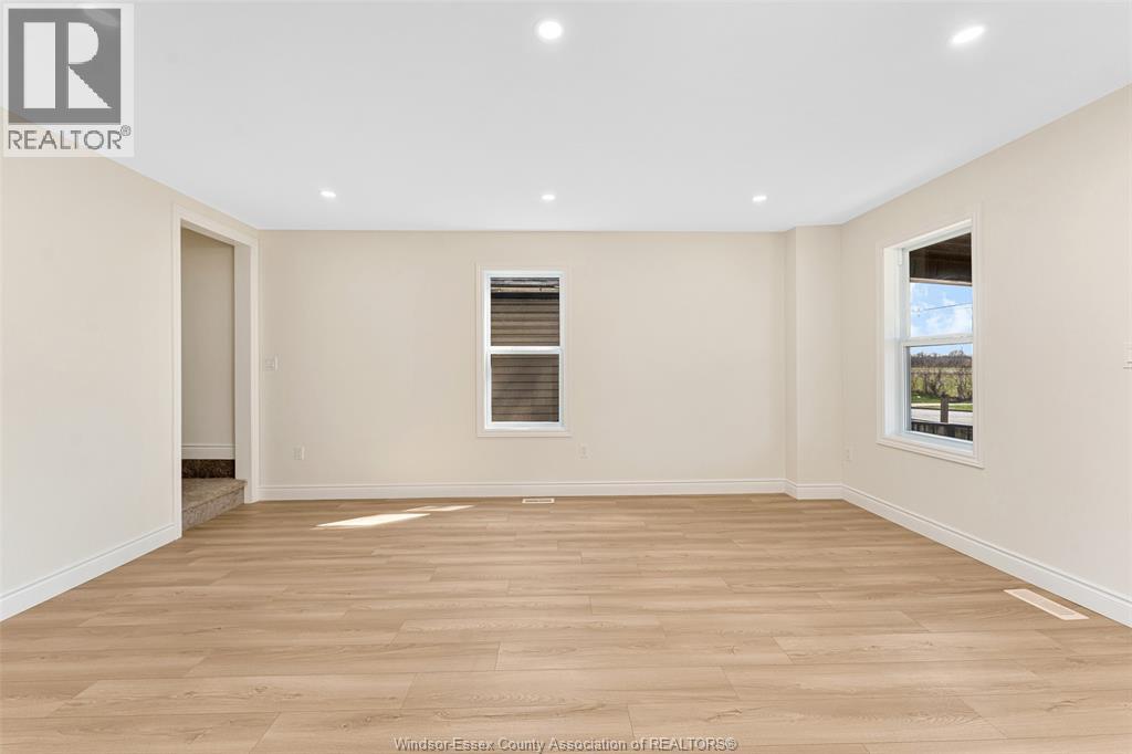 1092 St. Luke, Windsor, Ontario  N8Y 3M8 - Photo 4 - 26007653