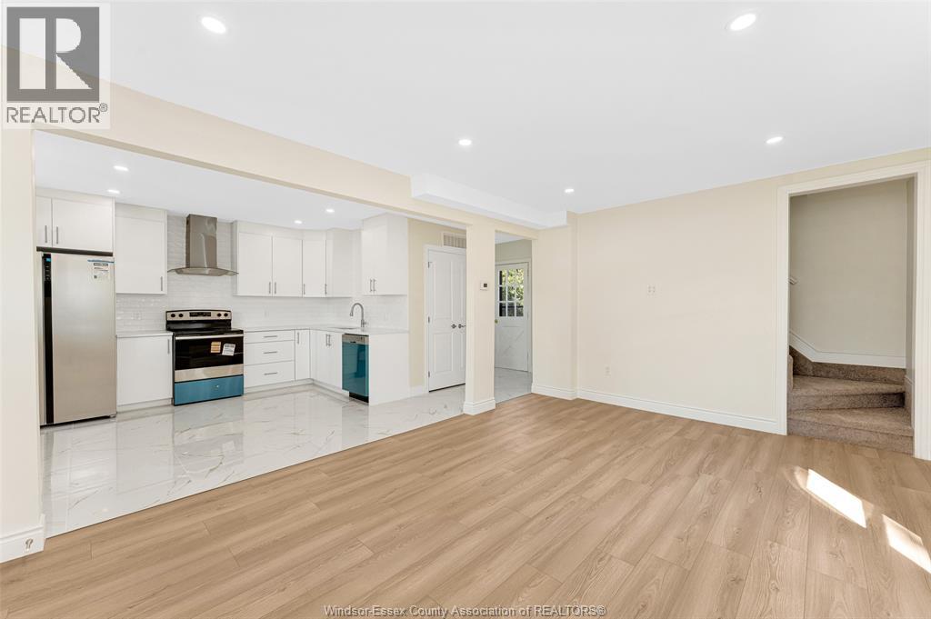 1092 St. Luke, Windsor, Ontario  N8Y 3M8 - Photo 5 - 26007653