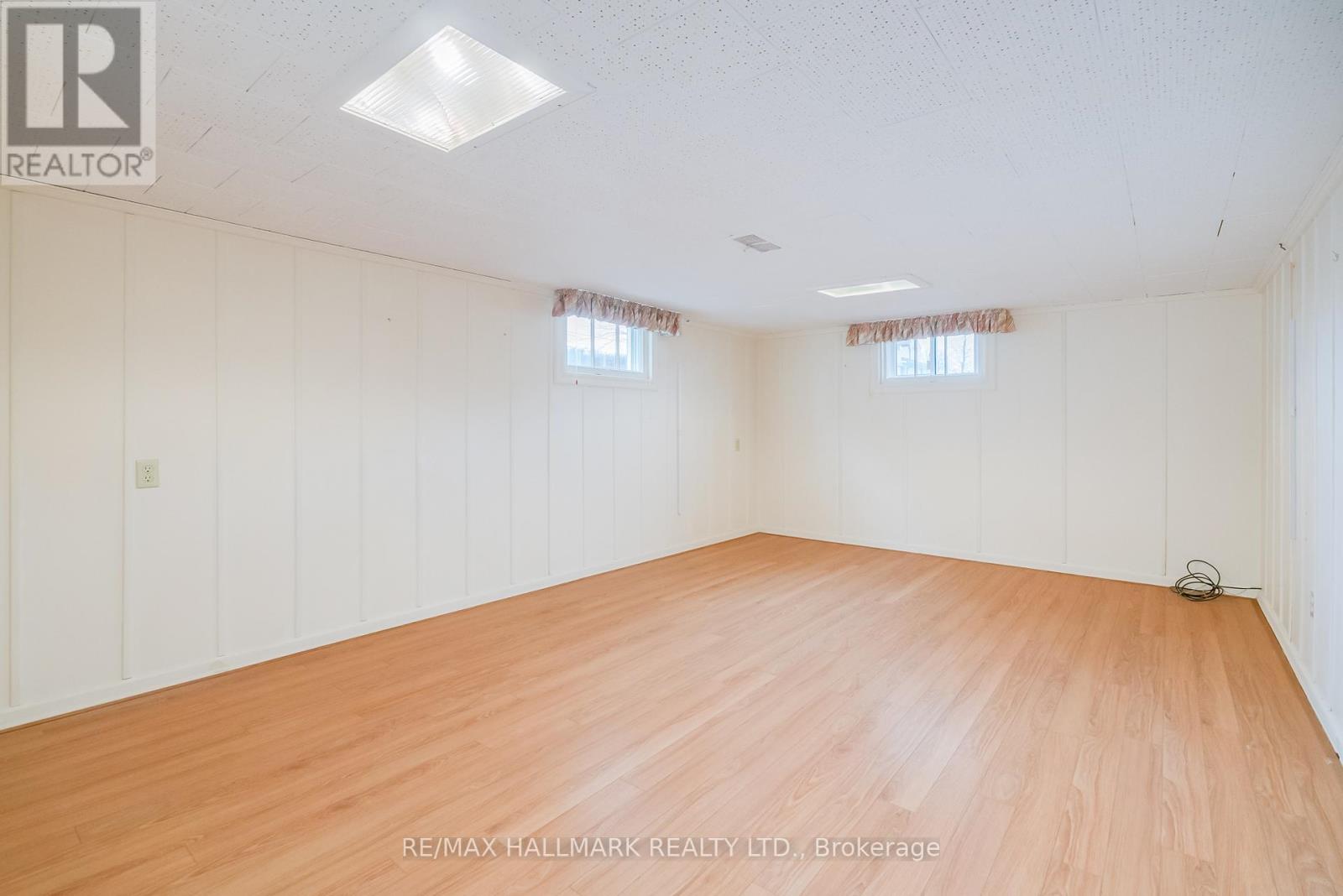 945 Glencairn Avenue, Toronto, Ontario  M6B 2A6 - Photo 23 - W12969560